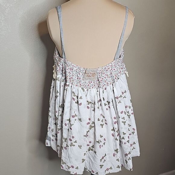 Ian Mosh Strawberry Print Floral Sleeveless Babydoll Tank Top with Ruffle Trim - Picture 4 of 8